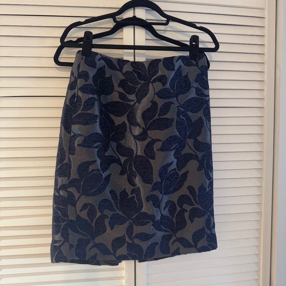 Ann Taylor Factory Blue Silver Leaf Pencil Skirt
